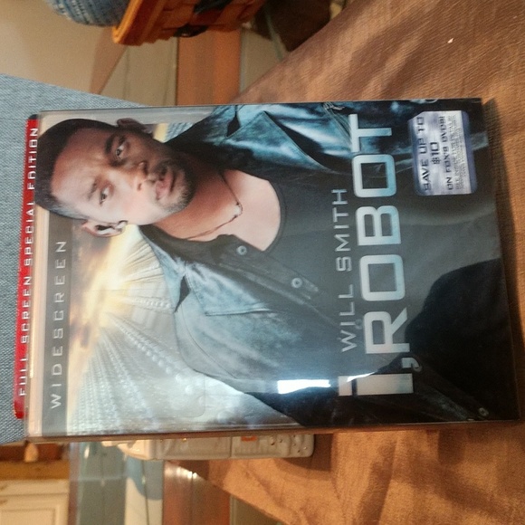 4 DVD's - Picture 5 of 9